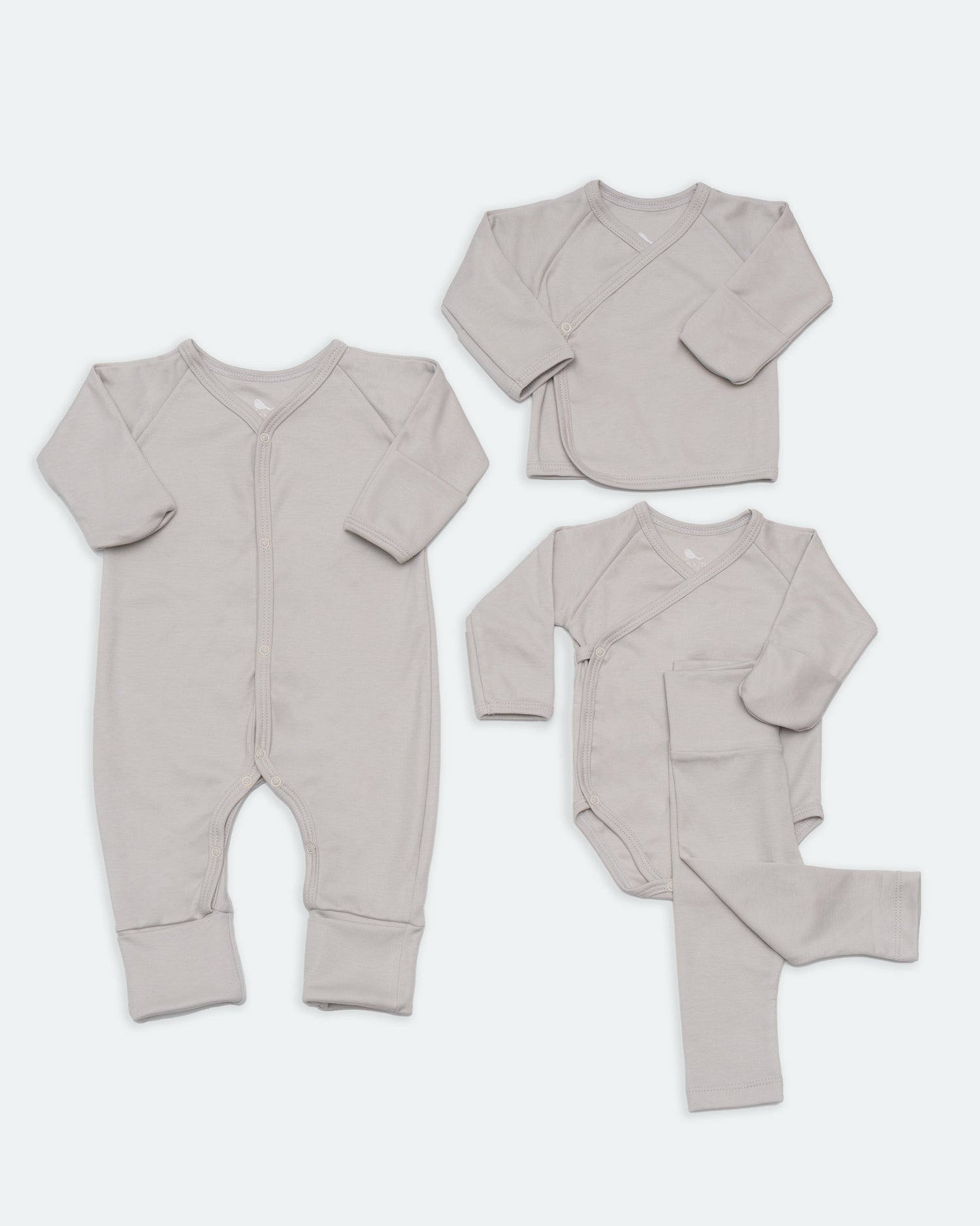 Set Esenciales en color Gris Perla set de regalo para bebe