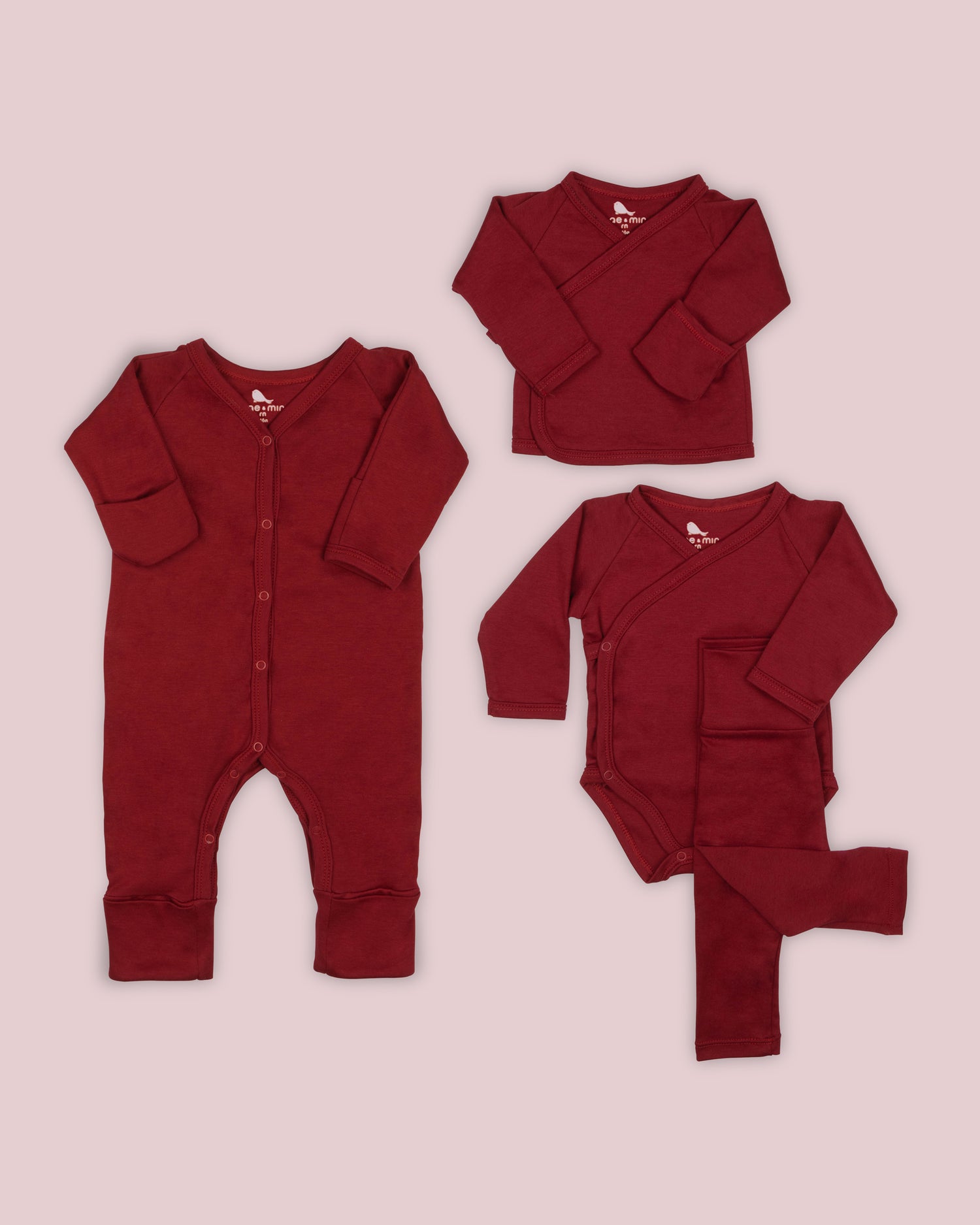 Set Esenciales en color Rojo Nochebuena set de regalo para bebe